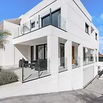 Karat La Quinta Feriehus