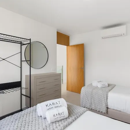 Karat La Quinta Ferienhaus *